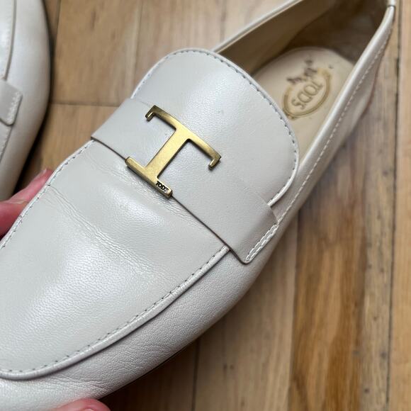 Tod's T Women's 38 1/2 US 8.5 Timeless Leather Loafters White With Gold Hardwear - Picture 5 of 16